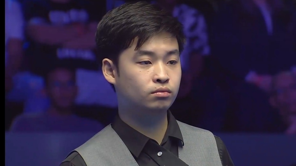 赛场上崭露 赛场上崭露